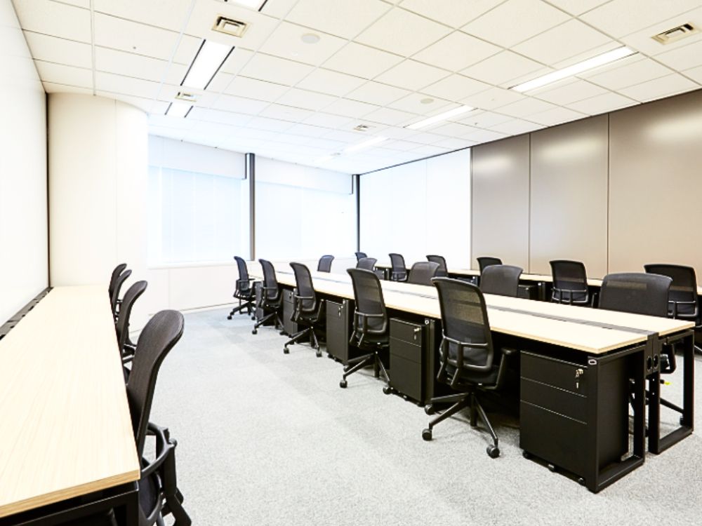 港区東新橋のオフィス物件（汐留駅徒歩1分）